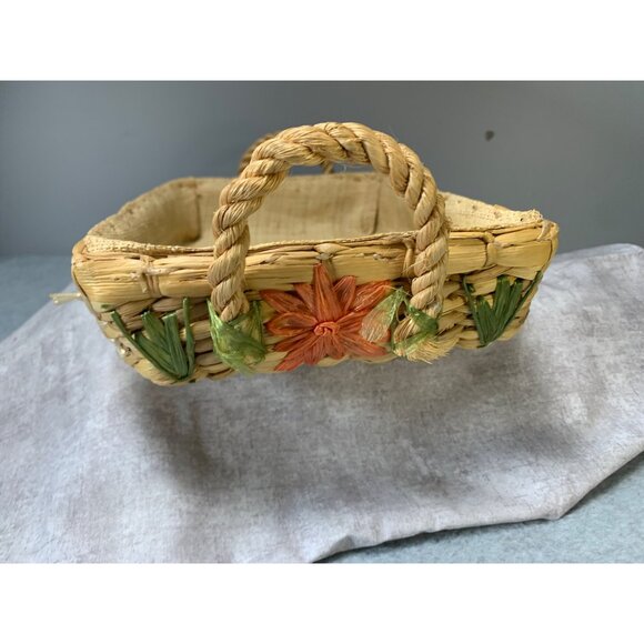 Vintage Handwoven Rattan Basket with Floral Embellishments Burlap Liner  11x7 19 - Picture 2 of 11